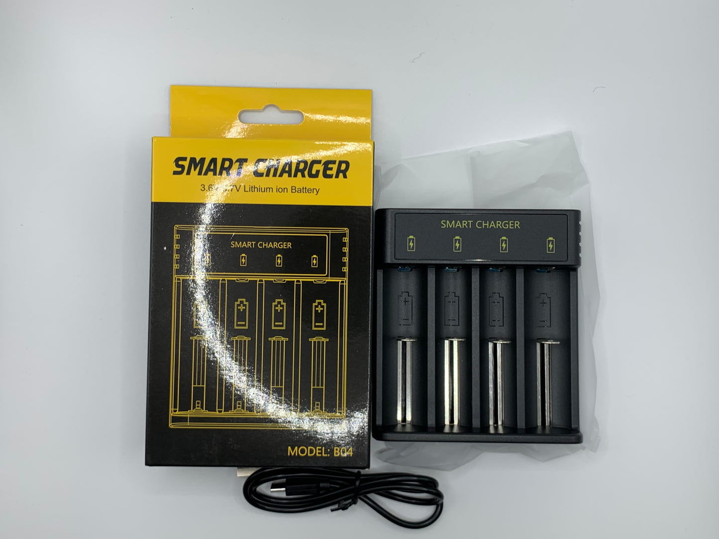 4 Slots Smart USB-C li-ion Battery Charger