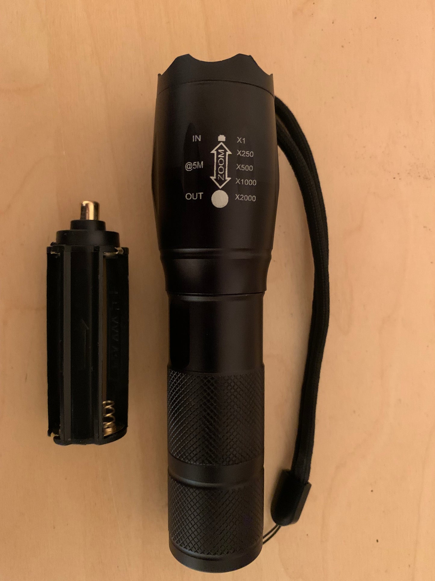 COMBO 18650 li-ion aluminum case Flashlifght + smart USB Charger + 2x Li-ion Samsung INR 18650-35E