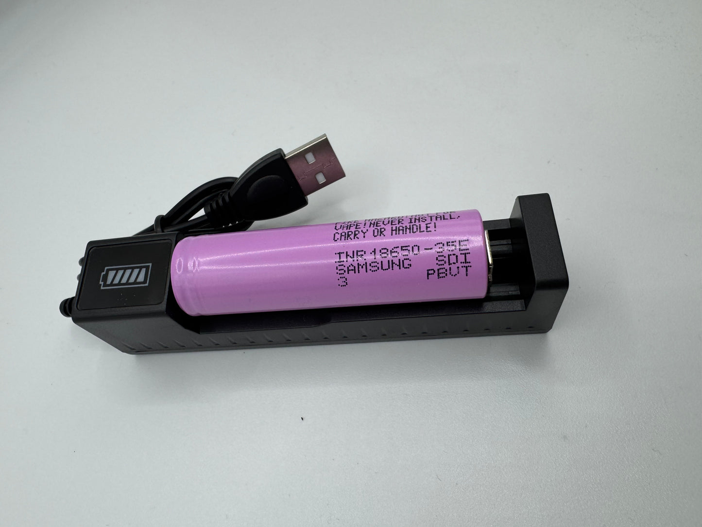 Li ion Samsung 18650, 35E Battery with a charger