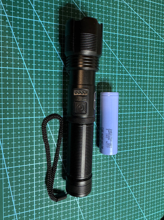 li-ion aluminum case Flashlight  1x Li-ion Samsung INR 21700-40T